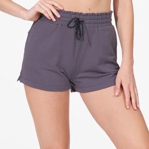 NWOT Thrive Societe Grey Comforted Smocked Waist Shorts